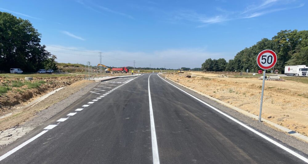Ze silnice I/20 je opět možné odbočit na Čejkovice