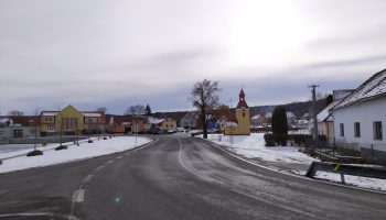 Silnice I22 v obci Drahonice 3