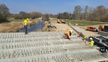 08b431f2-8617-4bb8-ba1b-157fe1f69975