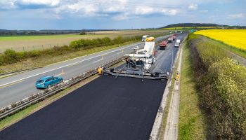 012-D11 Oprava vozovky v km 44 - 52 P 2.5.2022-DJI_0253