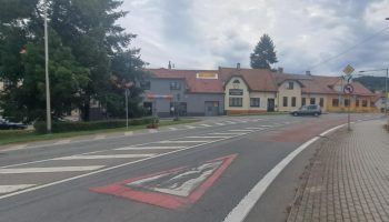 cd5d4421-1aa8-4293-9dd7-58e49e8b5c57